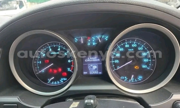 Oofamaa Toyota Land Cruiser Other Makiinaa iti Bute keessatti Northeast Kenya keessatti