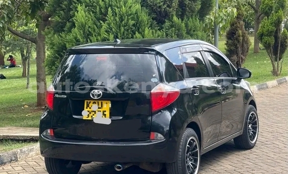 Oofamaa Toyota Ractis Black Makiinaa iti Bute keessatti Northeast Kenya keessatti Oofamaa Toyota Ractis Black Makiinaa iti Bute keessatti Northeast Kenya keessatti