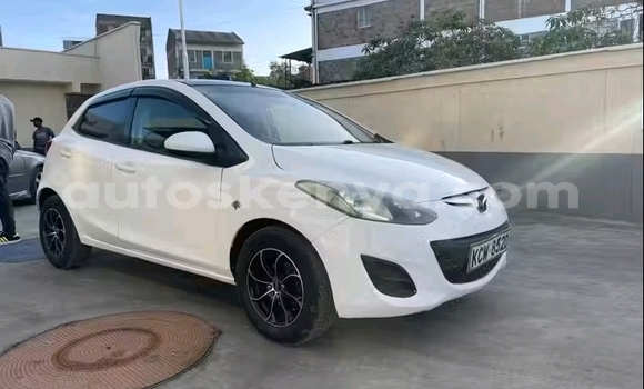 Nunua Ilio tumika Mazda Demio Nyeupe Gari ndani ya Nairobi nchini Nairobi Nunua Ilio tumika Mazda Demio Nyeupe Gari ndani ya Nairobi nchini Nairobi
