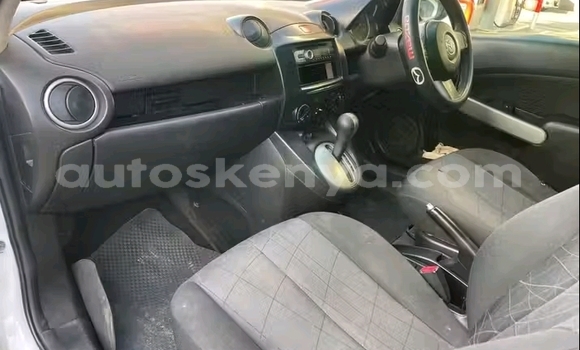 Nunua Ilio tumika Mazda Demio Nyeupe Gari ndani ya Nairobi nchini Nairobi Nunua Ilio tumika Mazda Demio Nyeupe Gari ndani ya Nairobi nchini Nairobi