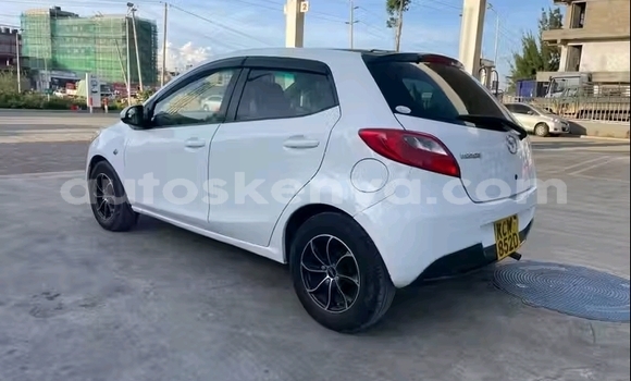 Nunua Ilio tumika Mazda Demio Nyeupe Gari ndani ya Nairobi nchini Nairobi Nunua Ilio tumika Mazda Demio Nyeupe Gari ndani ya Nairobi nchini Nairobi
