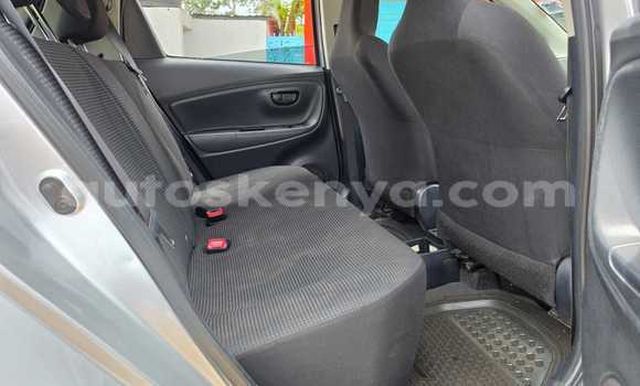 Oofamaa Toyota Vitz Silver Makiinaa iti Nairobi keessatti Nairobi keessatti Oofamaa Toyota Vitz Silver Makiinaa iti Nairobi keessatti Nairobi keessatti