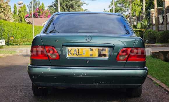 Buy Used Mercedes-Benz E-Classe Green Car in Nairobi in Nairobi Buy Used Mercedes-Benz E-Classe Green Car in Nairobi in Nairobi