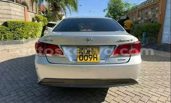 Nunua Ilio tumika Toyota Crown Fedha Gari ndani ya Nairobi nchini Nairobi Nunua Ilio tumika Toyota Crown Fedha Gari ndani ya Nairobi nchini Nairobi