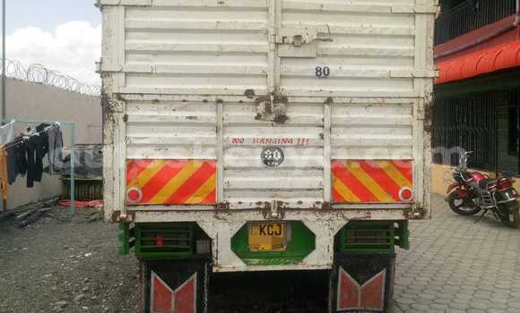 Nunua Ilio tumika Isuzu N–serie Nyeupe Lori ndani ya Nakuru nchini Bonde la Ufafanuzi Nunua Ilio tumika Isuzu N–serie Nyeupe Lori ndani ya Nakuru nchini Bonde la Ufafanuzi