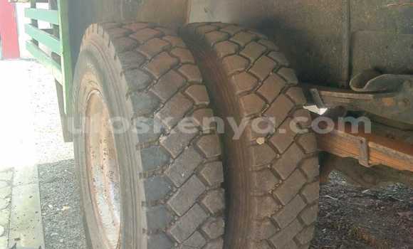 Nunua Ilio tumika Isuzu N–serie Nyeupe Lori ndani ya Nakuru nchini Bonde la Ufafanuzi Nunua Ilio tumika Isuzu N–serie Nyeupe Lori ndani ya Nakuru nchini Bonde la Ufafanuzi