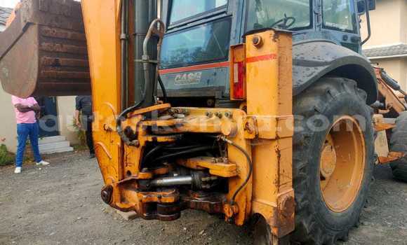 Nunua Ilio tumika Caterpillar 120 Nyingine Lori ndani ya Nakuru nchini Bonde la Ufafanuzi Nunua Ilio tumika Caterpillar 120 Nyingine Lori ndani ya Nakuru nchini Bonde la Ufafanuzi