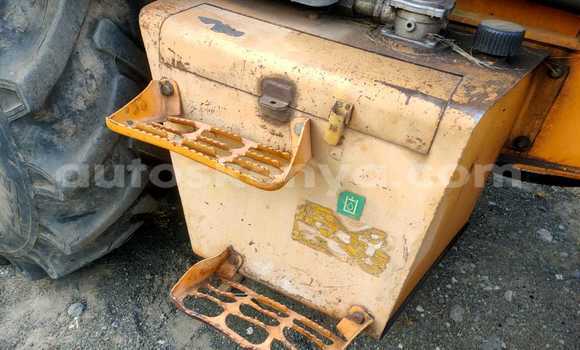 Nunua Ilio tumika Caterpillar 120 Nyingine Lori ndani ya Nakuru nchini Bonde la Ufafanuzi Nunua Ilio tumika Caterpillar 120 Nyingine Lori ndani ya Nakuru nchini Bonde la Ufafanuzi