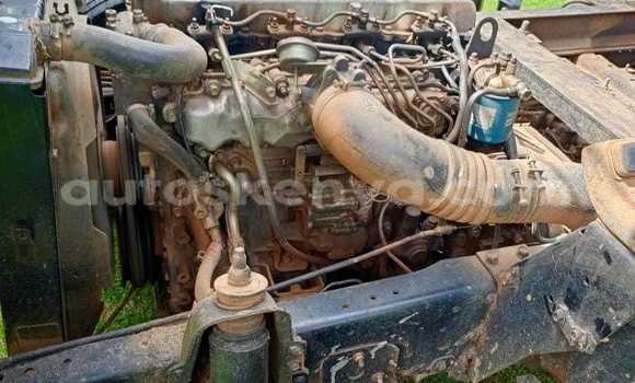 Nunua Ilio tumika Mitsubishi Fuso Nyeupe Lori ndani ya Nakuru nchini Bonde la Ufafanuzi Nunua Ilio tumika Mitsubishi Fuso Nyeupe Lori ndani ya Nakuru nchini Bonde la Ufafanuzi