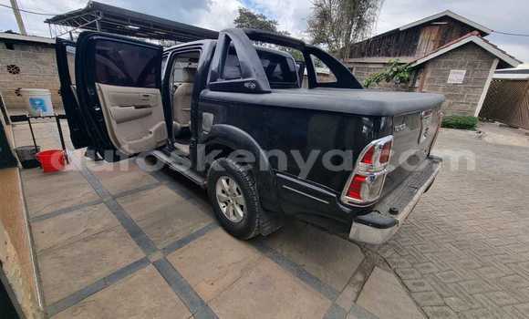Nunua Ilio tumika Toyota Hillux Nyeusi Lori ndani ya Nakuru nchini Bonde la Ufafanuzi Nunua Ilio tumika Toyota Hillux Nyeusi Lori ndani ya Nakuru nchini Bonde la Ufafanuzi