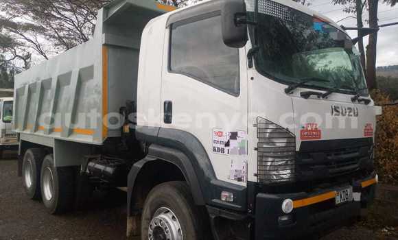 Nunua Ilio tumika Isuzu FTR 850 Nyeupe Lori ndani ya Nakuru nchini Bonde la Ufafanuzi Nunua Ilio tumika Isuzu FTR 850 Nyeupe Lori ndani ya Nakuru nchini Bonde la Ufafanuzi