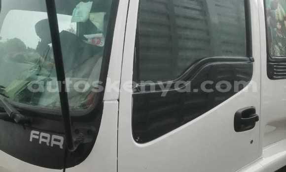 Nunua Ilio tumika Isuzu FRR 33L Nyeupe Lori ndani ya Nakuru nchini Bonde la Ufafanuzi Nunua Ilio tumika Isuzu FRR 33L Nyeupe Lori ndani ya Nakuru nchini Bonde la Ufafanuzi