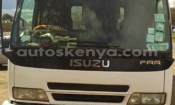 Nunua Ilio tumika Isuzu FRR 33L Nyeupe Lori ndani ya Nakuru nchini Bonde la Ufafanuzi Nunua Ilio tumika Isuzu FRR 33L Nyeupe Lori ndani ya Nakuru nchini Bonde la Ufafanuzi