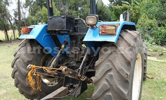 Nunua Ilio tumika Ricomag BW200 Bluu Lori ndani ya Nakuru nchini Bonde la Ufafanuzi Nunua Ilio tumika Ricomag BW200 Bluu Lori ndani ya Nakuru nchini Bonde la Ufafanuzi