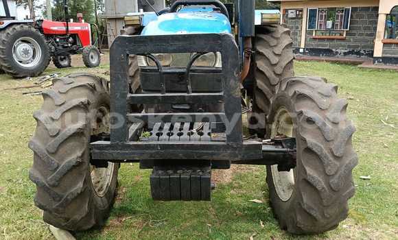 Nunua Ilio tumika Ricomag BW200 Bluu Lori ndani ya Nakuru nchini Bonde la Ufafanuzi Nunua Ilio tumika Ricomag BW200 Bluu Lori ndani ya Nakuru nchini Bonde la Ufafanuzi