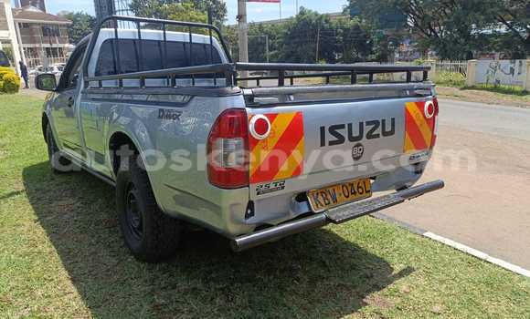 Nunua Ilio tumika Isuzu D–MAX Fedha Gari ndani ya Nairobi nchini Nairobi Nunua Ilio tumika Isuzu D–MAX Fedha Gari ndani ya Nairobi nchini Nairobi