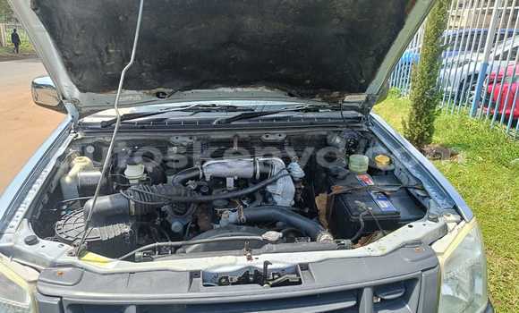 Nunua Ilio tumika Isuzu D–MAX Fedha Gari ndani ya Nairobi nchini Nairobi Nunua Ilio tumika Isuzu D–MAX Fedha Gari ndani ya Nairobi nchini Nairobi
