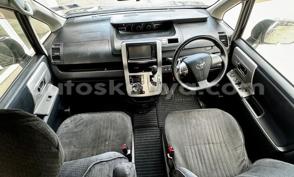 Nunua Ilio tumika Toyota Voxy Nyeusi Gari ndani ya Machakos nchini Nairobi Nunua Ilio tumika Toyota Voxy Nyeusi Gari ndani ya Machakos nchini Nairobi