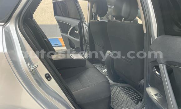 Nunua Ilio tumika Toyota Avensis Fedha Gari ndani ya Nairobi nchini Nairobi Nunua Ilio tumika Toyota Avensis Fedha Gari ndani ya Nairobi nchini Nairobi
