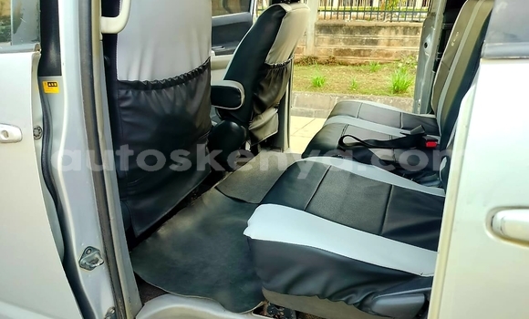 Nunua Ilio tumika Toyota Noah Fedha Gari ndani ya Nairobi nchini Nairobi Nunua Ilio tumika Toyota Noah Fedha Gari ndani ya Nairobi nchini Nairobi