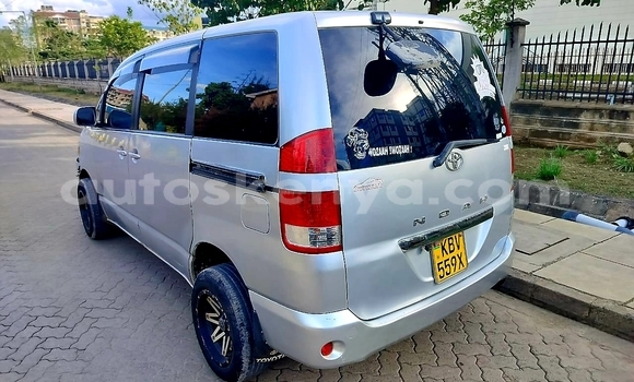 Nunua Ilio tumika Toyota Noah Fedha Gari ndani ya Nairobi nchini Nairobi Nunua Ilio tumika Toyota Noah Fedha Gari ndani ya Nairobi nchini Nairobi
