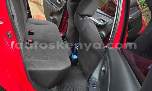 Nunua Ilio tumika Toyota Vitz Beige Gari ndani ya Nairobi nchini Nairobi Nunua Ilio tumika Toyota Vitz Beige Gari ndani ya Nairobi nchini Nairobi