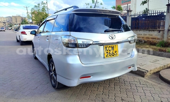 Nunua Ilio tumika Toyota Wish Fedha Gari ndani ya Nairobi nchini Nairobi Nunua Ilio tumika Toyota Wish Fedha Gari ndani ya Nairobi nchini Nairobi