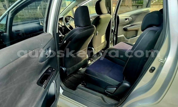 Nunua Ilio tumika Toyota Wish Fedha Gari ndani ya Nairobi nchini Nairobi Nunua Ilio tumika Toyota Wish Fedha Gari ndani ya Nairobi nchini Nairobi