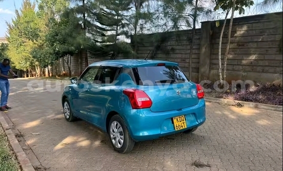 Nunua Ilio tumika Suzuki Swift Bluu Gari ndani ya Nairobi nchini Nairobi Nunua Ilio tumika Suzuki Swift Bluu Gari ndani ya Nairobi nchini Nairobi