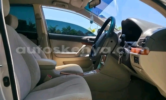 Nunua Ilio tumika Toyota Premio Nyingine Gari ndani ya Bute nchini Kaskazini Mashariki mwa Kenya