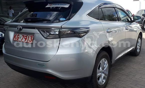 Nunua Ilio tumika Toyota Harrier Fedha Gari ndani ya Mombasa nchini Kenya ya Pwani Nunua Ilio tumika Toyota Harrier Fedha Gari ndani ya Mombasa nchini Kenya ya Pwani