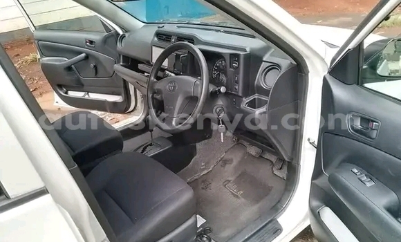 Oofamaa Toyota Probox White Makiinaa iti Gatanga keessatti Nairobi keessatti Oofamaa Toyota Probox White Makiinaa iti Gatanga keessatti Nairobi keessatti