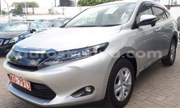 Nunua Ilio tumika Toyota Harrier Fedha Gari ndani ya Mombasa nchini Kenya ya Pwani Nunua Ilio tumika Toyota Harrier Fedha Gari ndani ya Mombasa nchini Kenya ya Pwani