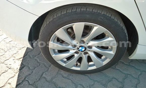 Nunua Ilio tumika BMW 1er Nyeupe Gari ndani ya Mombasa nchini Kenya ya Pwani Nunua Ilio tumika BMW 1er Nyeupe Gari ndani ya Mombasa nchini Kenya ya Pwani