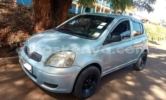 Oofamaa Toyota Vitz Other Makiinaa iti Gazi keessatti Coast keessatti Oofamaa Toyota Vitz Other Makiinaa iti Gazi keessatti Coast keessatti