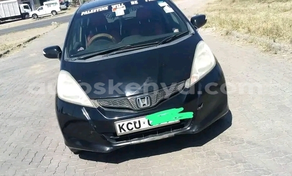 Oofamaa Honda Fit Other Makiinaa iti Changamwe keessatti Coast keessatti Oofamaa Honda Fit Other Makiinaa iti Changamwe keessatti Coast keessatti