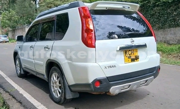 Buy Used Nissan X–Trail White Car in Changamwe in Coast
