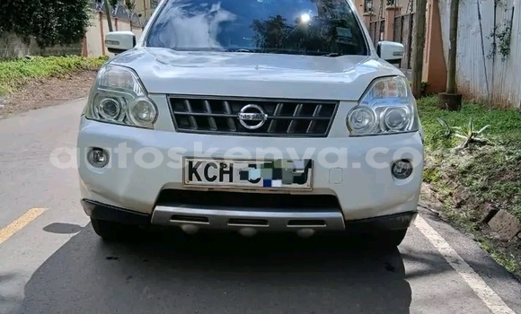 Oofamaa Nissan X–Trail White Makiinaa iti Changamwe keessatti Coast keessatti Oofamaa Nissan X–Trail White Makiinaa iti Changamwe keessatti Coast keessatti