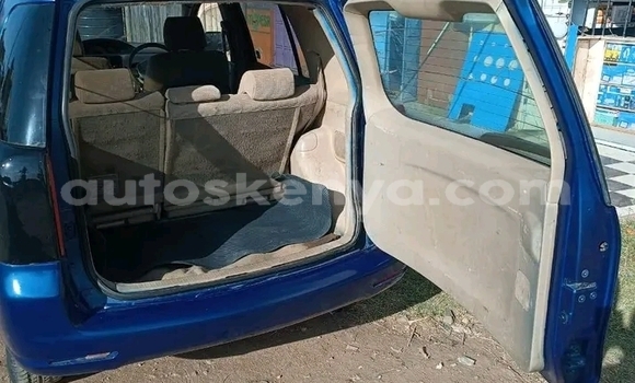 Oofamaa Toyota Raum Other Makiinaa iti Bute keessatti Northeast Kenya keessatti