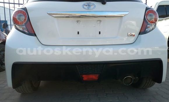 Nunua Ilio tumika Toyota Vitz Nyeupe Gari ndani ya Mombasa nchini Kenya ya Pwani Nunua Ilio tumika Toyota Vitz Nyeupe Gari ndani ya Mombasa nchini Kenya ya Pwani