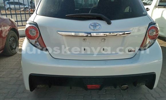 Nunua Ilio tumika Toyota Vitz Nyeupe Gari ndani ya Mombasa nchini Kenya ya Pwani Nunua Ilio tumika Toyota Vitz Nyeupe Gari ndani ya Mombasa nchini Kenya ya Pwani
