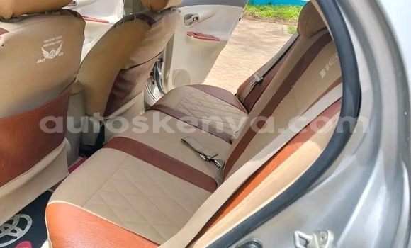 Nunua Ilio tumika Toyota Axio Nyingine Gari ndani ya Bute nchini Kaskazini Mashariki mwa Kenya