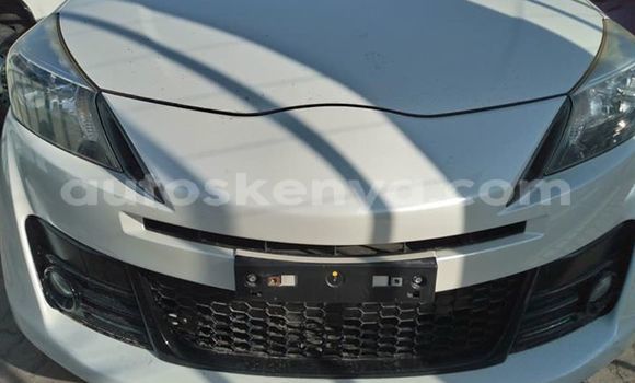 Nunua Ilio tumika Toyota Vitz Nyeupe Gari ndani ya Mombasa nchini Kenya ya Pwani Nunua Ilio tumika Toyota Vitz Nyeupe Gari ndani ya Mombasa nchini Kenya ya Pwani