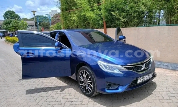 Oofamaa Toyota Mark X Blue Makiinaa iti Bute keessatti Northeast Kenya keessatti Oofamaa Toyota Mark X Blue Makiinaa iti Bute keessatti Northeast Kenya keessatti