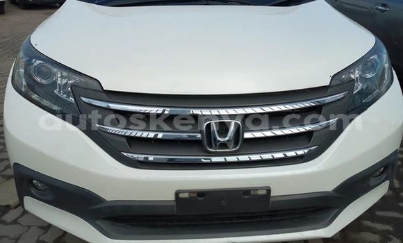 Nunua Ilio tumika Honda CR–V Nyeupe Gari ndani ya Mombasa nchini Kenya ya Pwani Nunua Ilio tumika Honda CR–V Nyeupe Gari ndani ya Mombasa nchini Kenya ya Pwani