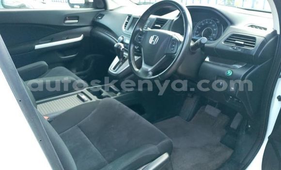 Nunua Ilio tumika Honda CR–V Nyeupe Gari ndani ya Mombasa nchini Kenya ya Pwani Nunua Ilio tumika Honda CR–V Nyeupe Gari ndani ya Mombasa nchini Kenya ya Pwani