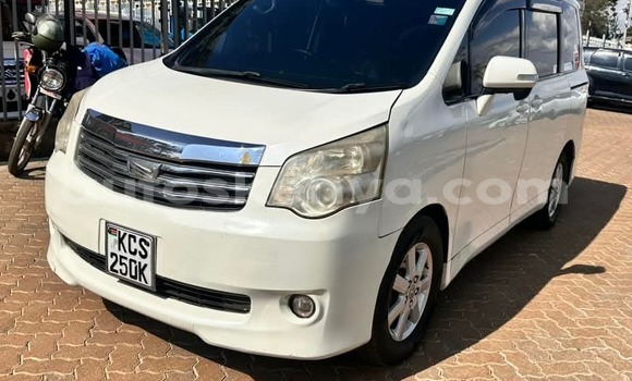 Buy Used Toyota Noah White Car in Nairobi in Nairobi Buy Used Toyota Noah White Car in Nairobi in Nairobi