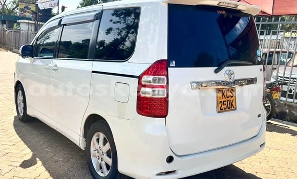 Buy Used Toyota Noah White Car in Nairobi in Nairobi Buy Used Toyota Noah White Car in Nairobi in Nairobi
