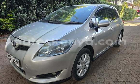 Nunua Ilio tumika Toyota Auris Nyingine Gari ndani ya Nairobi nchini Nairobi