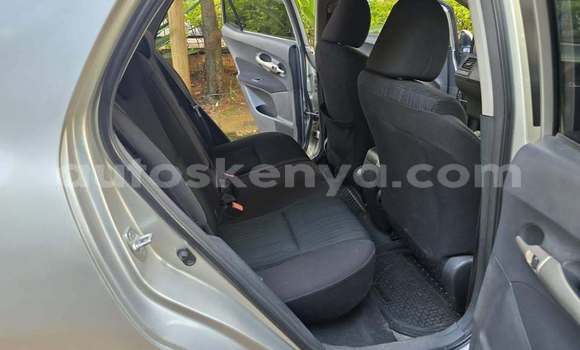 Nunua Ilio tumika Toyota Auris Nyingine Gari ndani ya Nairobi nchini Nairobi Nunua Ilio tumika Toyota Auris Nyingine Gari ndani ya Nairobi nchini Nairobi